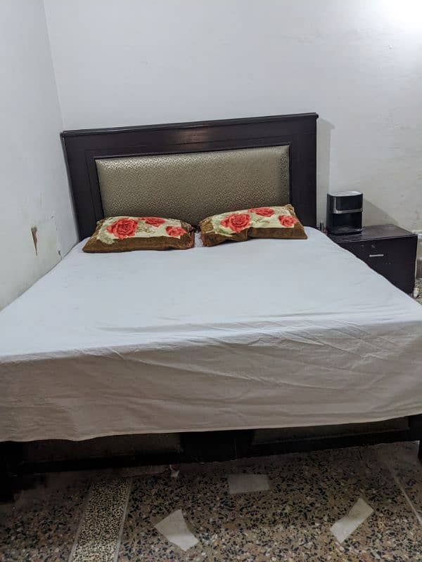 home furniture for sale bed,side table, chester 1
