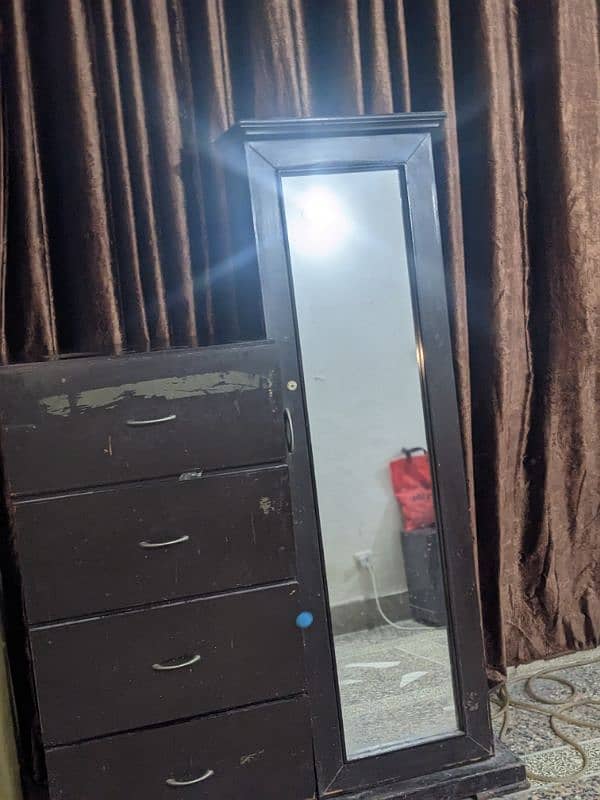 home furniture for sale bed,side table, chester 4