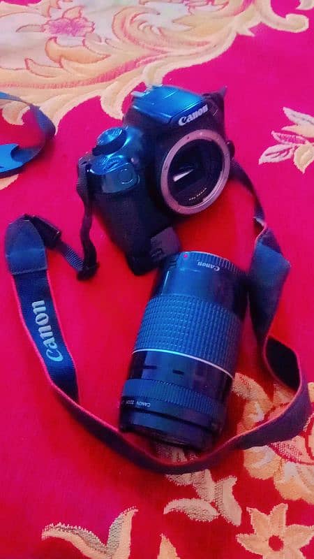 Canon DSLR camera 3