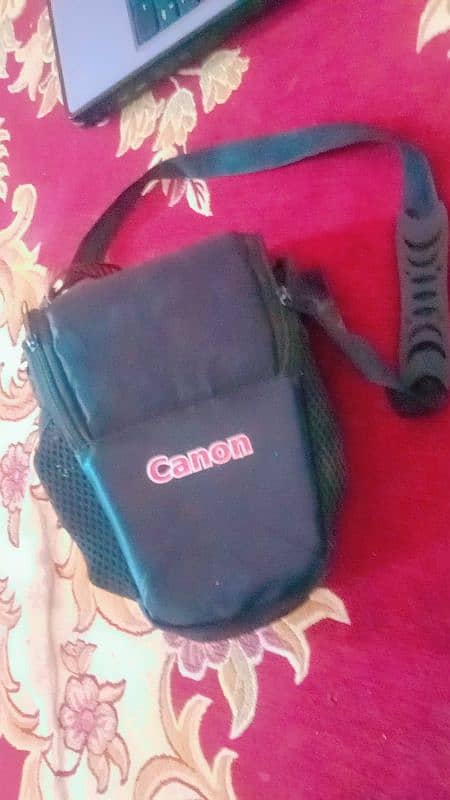 Canon DSLR camera 5