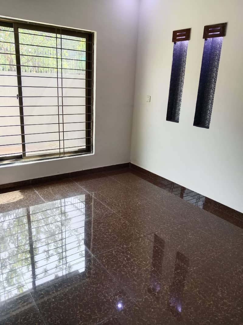 WAPDA TOWN USED BUT VERY GOOD CONDITION HOUSE IS AVAILABLE FOR SALE 0