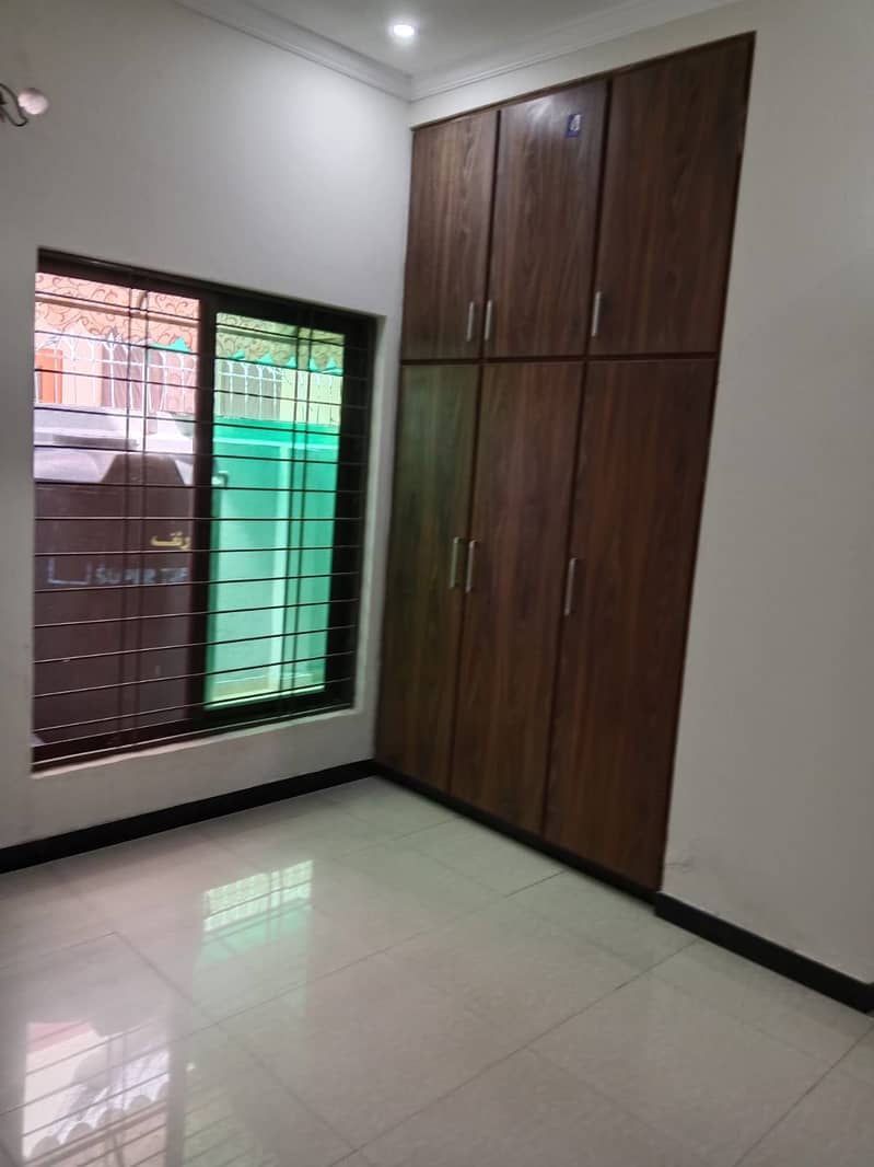 WAPDA TOWN USED BUT VERY GOOD CONDITION HOUSE IS AVAILABLE FOR SALE 3