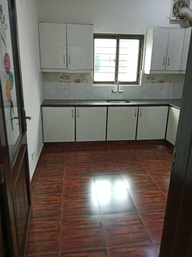 WAPDA TOWN USED BUT VERY GOOD CONDITION HOUSE IS AVAILABLE FOR SALE 27