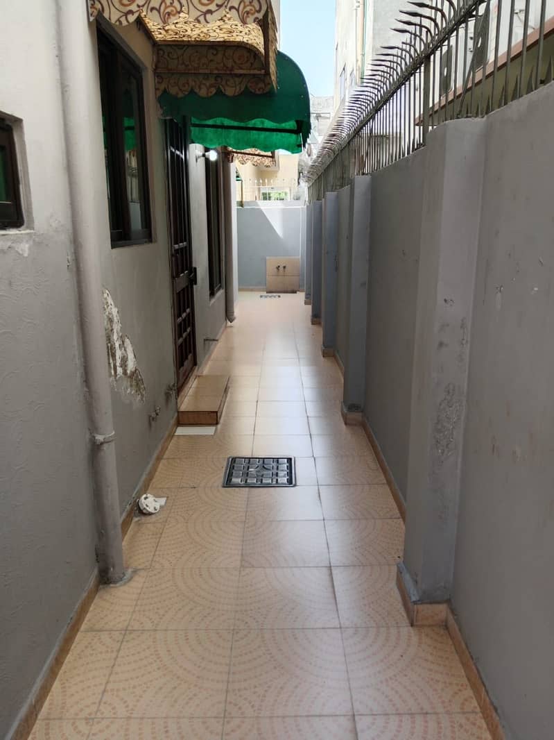 WAPDA TOWN USED BUT VERY GOOD CONDITION HOUSE IS AVAILABLE FOR SALE 37