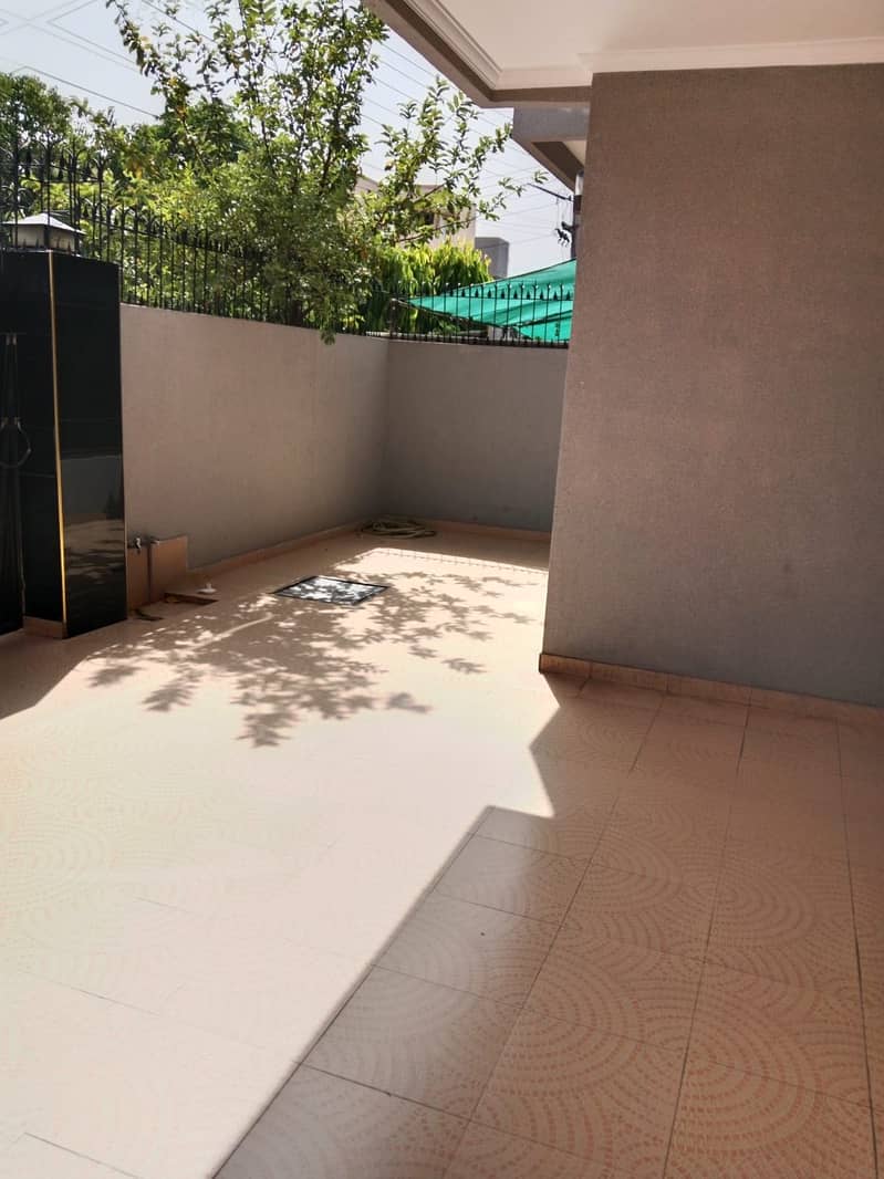 WAPDA TOWN USED BUT VERY GOOD CONDITION HOUSE IS AVAILABLE FOR SALE 39