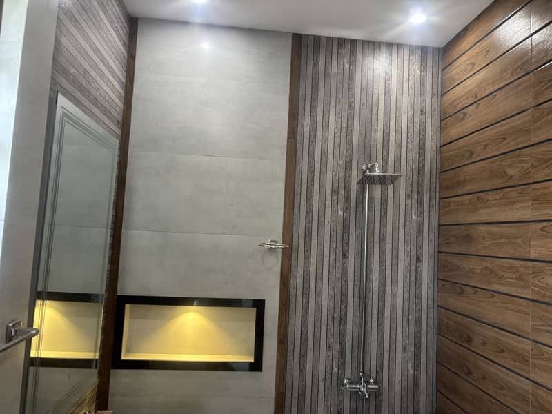 DHA RAHBAR ULTRA MODREN BRAND NEW HOUSE IS UP FOR SALE 20