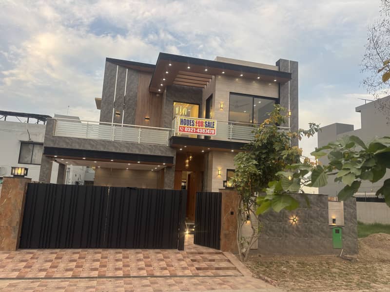 DHA RAHBAR 10 MARLA MODREN STYLE MOST BEAUTIFUL HOUSE AVAILABLE FOR SALE 1