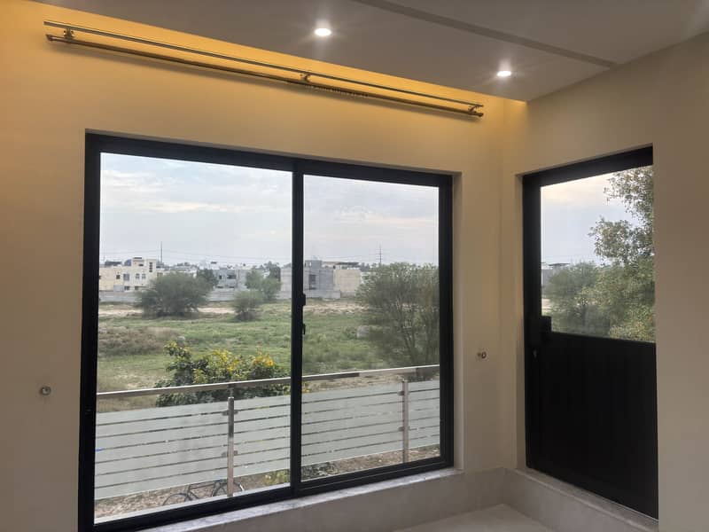 DHA RAHBAR 10 MARLA MODREN STYLE MOST BEAUTIFUL HOUSE AVAILABLE FOR SALE 28