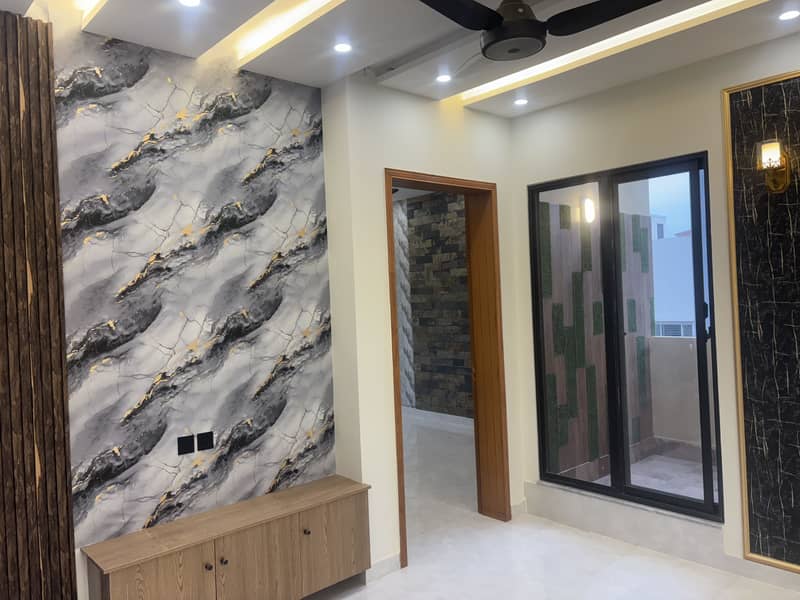 DHA RAHBAR 10 MARLA MODREN STYLE MOST BEAUTIFUL HOUSE AVAILABLE FOR SALE 31