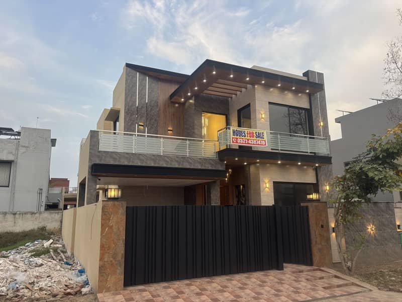 DHA RAHBAR 10 MARLA MODREN STYLE MOST BEAUTIFUL HOUSE AVAILABLE FOR SALE 40