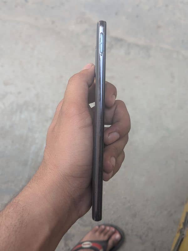 Samsung galaxy A71 1
