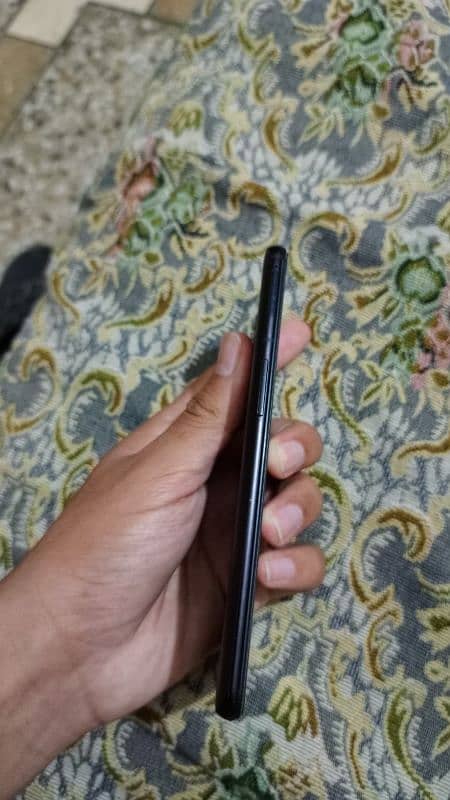One Plus 6T 4