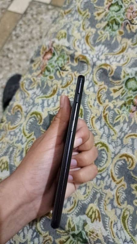 One Plus 6T 5