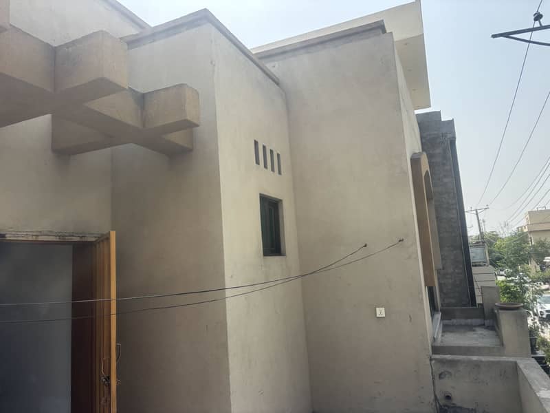 8 MARLA USED HOUSE BUT VERY GOOD CONDITION IS AVAILABLE FOR SALE 17