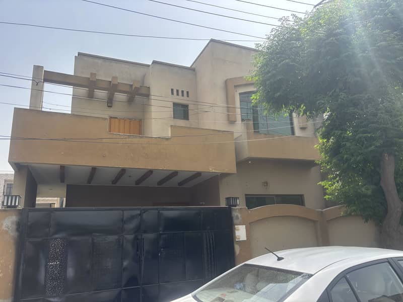 8 MARLA USED HOUSE BUT VERY GOOD CONDITION IS AVAILABLE FOR SALE 18