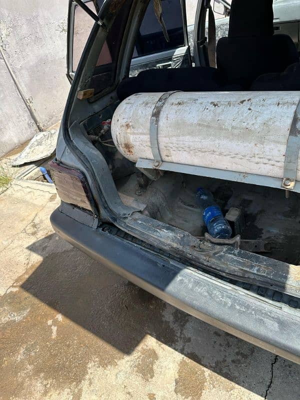Suzuki Swift 1991 9