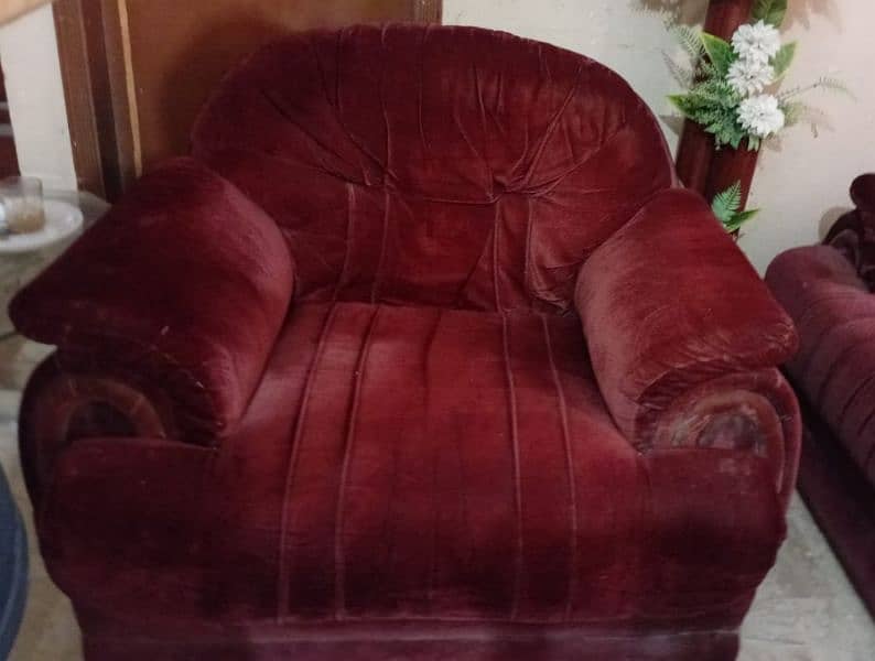 Burgundy Velvet Sofa Set - 5 Seater 2