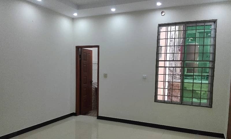 5 Marla Lower Portion For Rent In Allama Iqbal Town Brand New 1