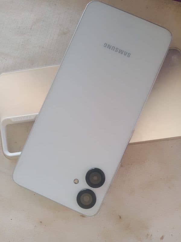10/10 condition. without box. samsung a06 4/64 0