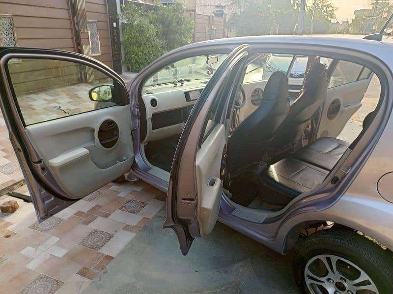 Toyota Passo 2011 7