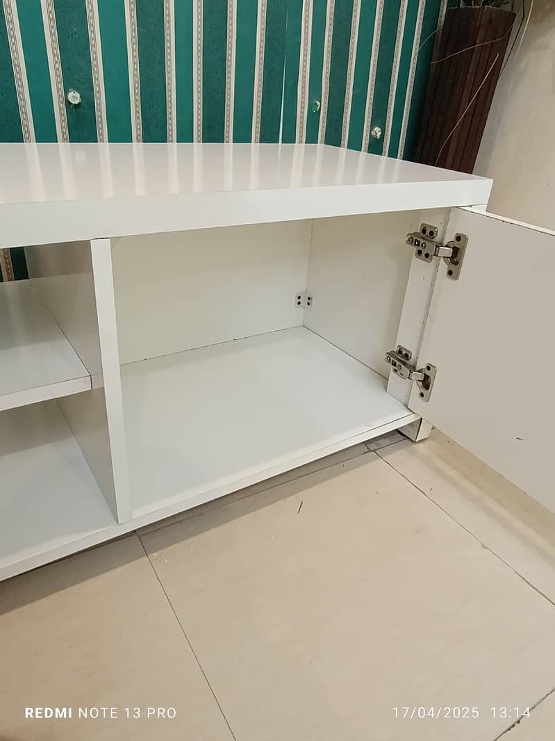 Led Rack Smart TV TABLE 5