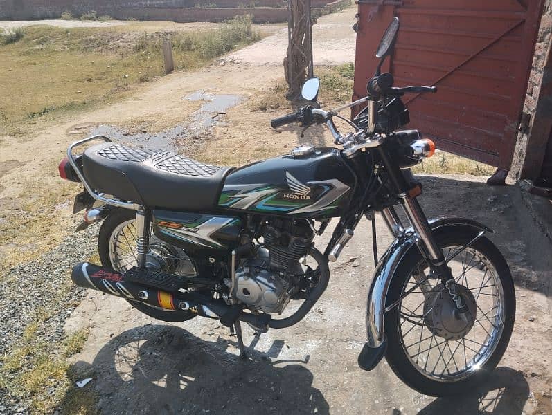 CD 125 for Sale Excellent Condition 3