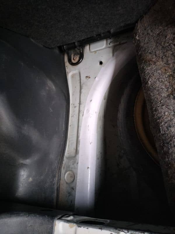 Toyota Vitz 2004 6
