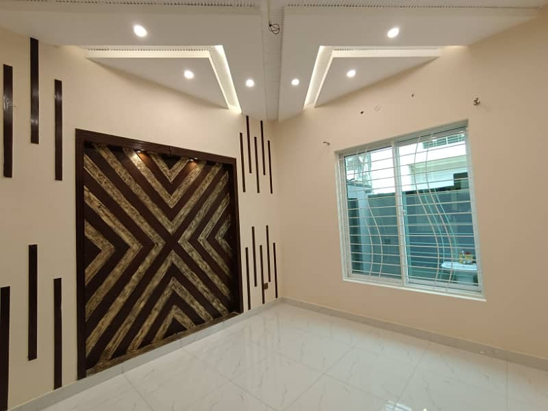 5 Marla Very Beautiful Luxury Brand New Moderan Desing House For SALE In Johar Town Super Hot Location 5