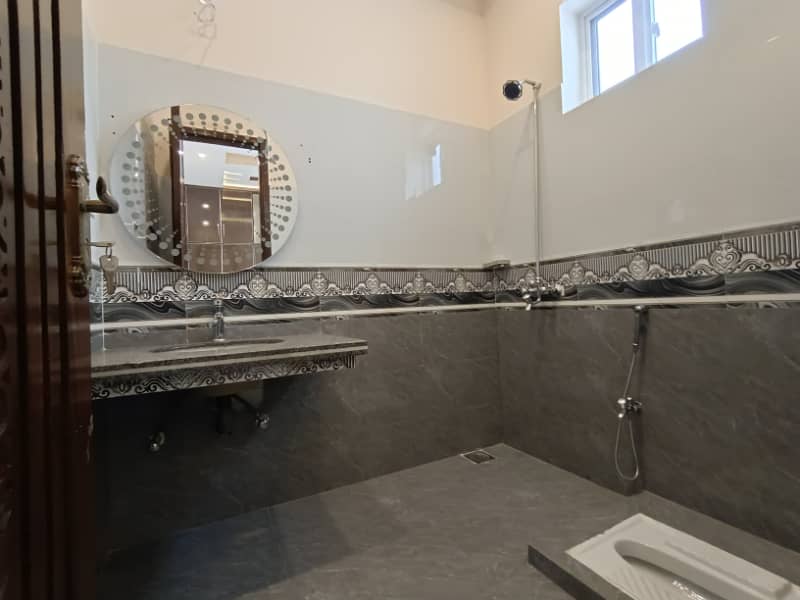 5 Marla Very Beautiful Luxury Brand New Moderan Desing House For SALE In Johar Town Super Hot Location 31