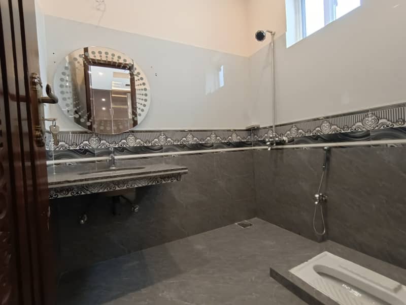 5 Marla Very Beautiful Luxury Brand New Moderan Desing House For SALE In Johar Town Super Hot Location 32