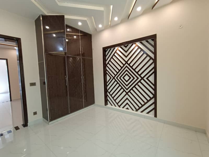 5 Marla Very Beautiful Luxury Brand New Moderan Desing House For SALE In Johar Town Super Hot Location 36