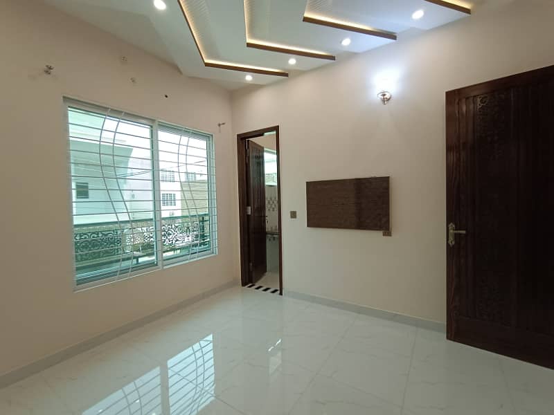 5 Marla Very Beautiful Luxury Brand New Moderan Desing House For SALE In Johar Town Super Hot Location 37