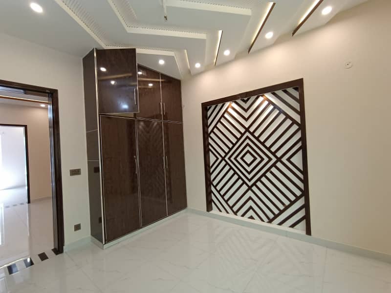 5 Marla Very Beautiful Luxury Brand New Moderan Desing House For SALE In Johar Town Super Hot Location 39