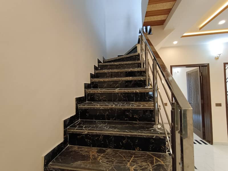 5 Marla Very Beautiful Luxury Brand New Moderan Desing House For SALE In Johar Town Super Hot Location 41