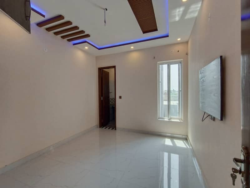 5 Marla Very Beautiful Luxury Brand New Moderan Desing House For SALE In Johar Town Super Hot Location 44