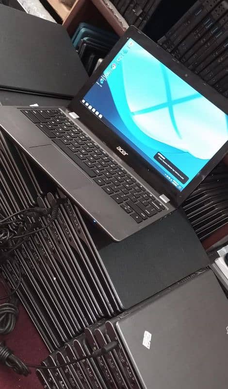 Acer Laptop C740 | 4GB / 128GB SSD | 11.6″ Display ! 9 hrs Battery 2