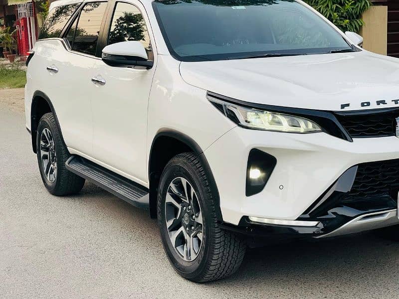 Total Geniune Toyota Fortuner Legender 2022 Model 1