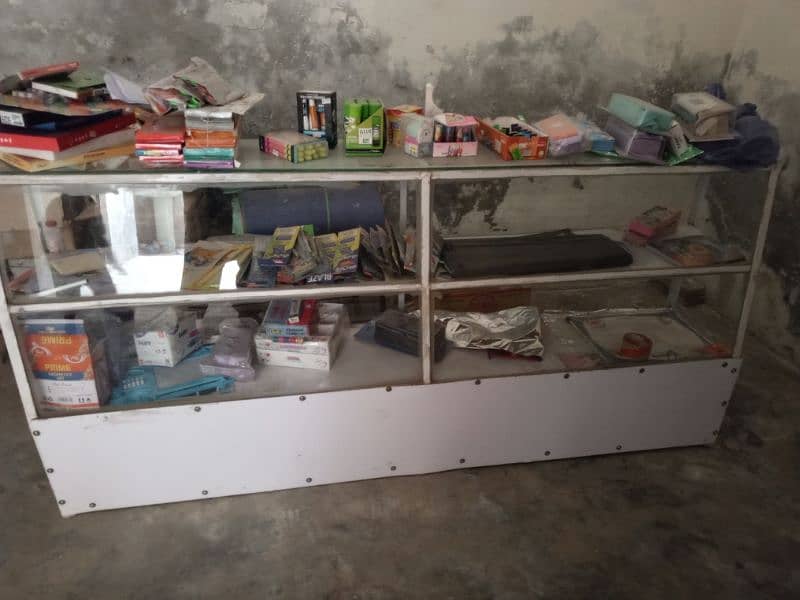 front counter/ display counter 5