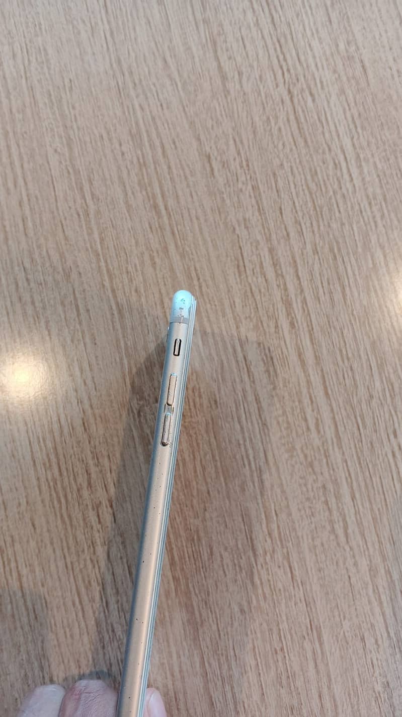 Apple iPhone 6 Plus 3