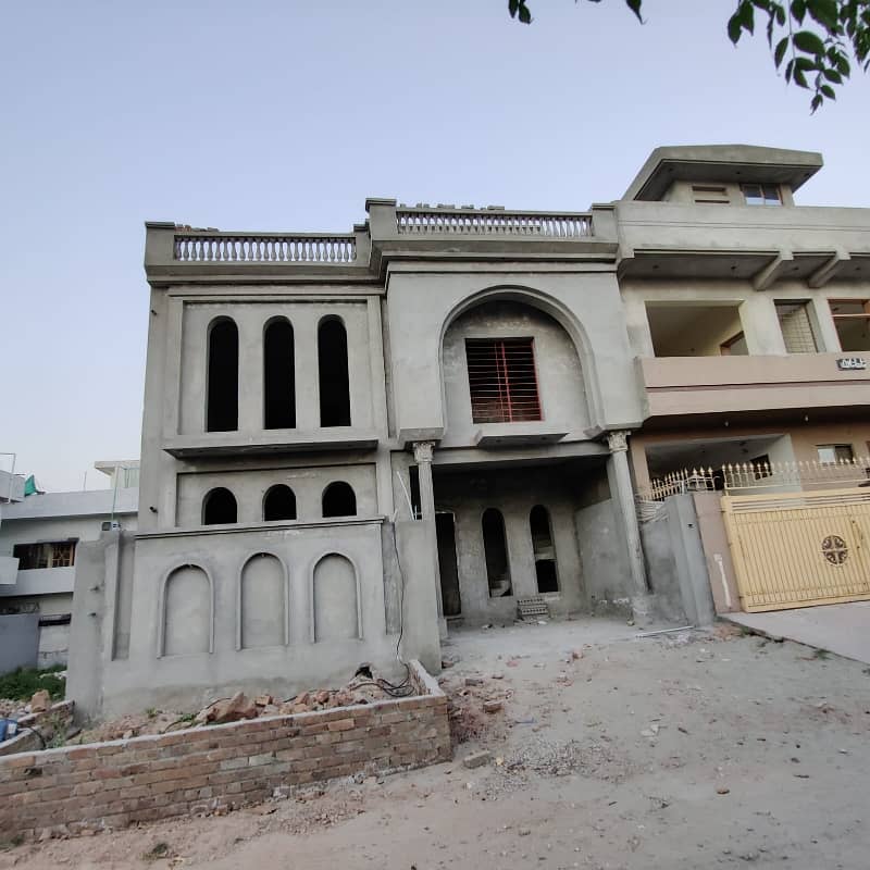 Park Facing Brand New 7 Marla Double Story House For Sale, Finishing Chal Rahi He 1 Ya 2 Week Me Ho Jyee Gi Mukamal 2