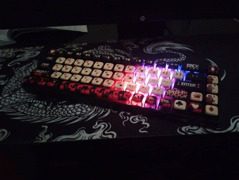 Mechanical Keyboard 65% 0