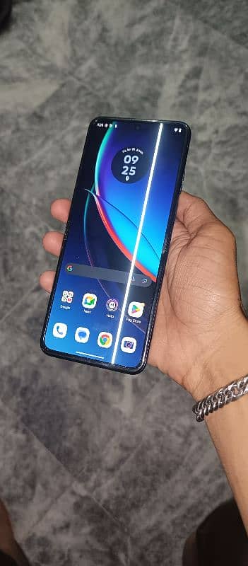 Exchange Motorola RAZR plus 5g ,12/256 , All ok only line non PTA 1
