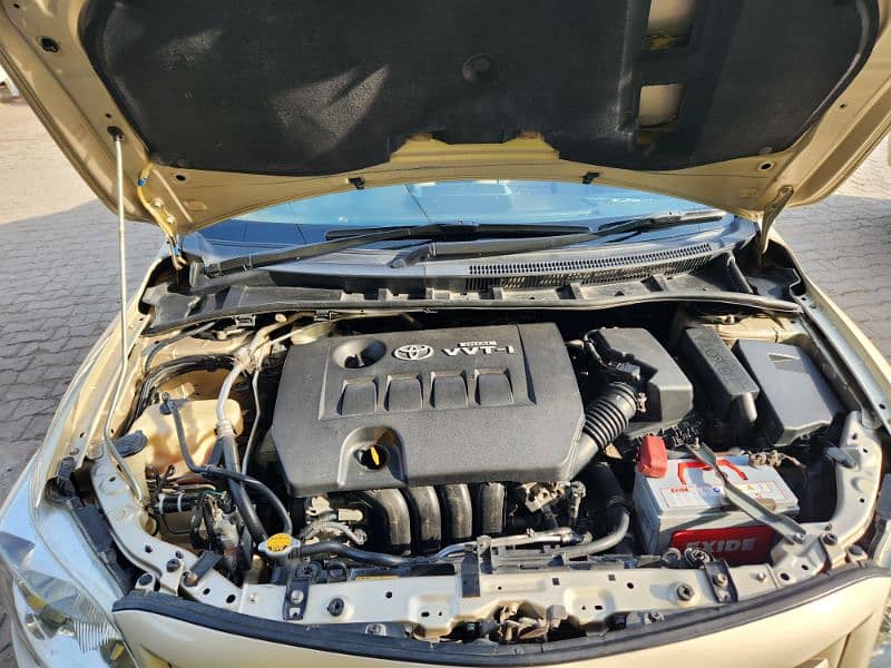 Toyota Corolla 1.6 Altis 2012 9