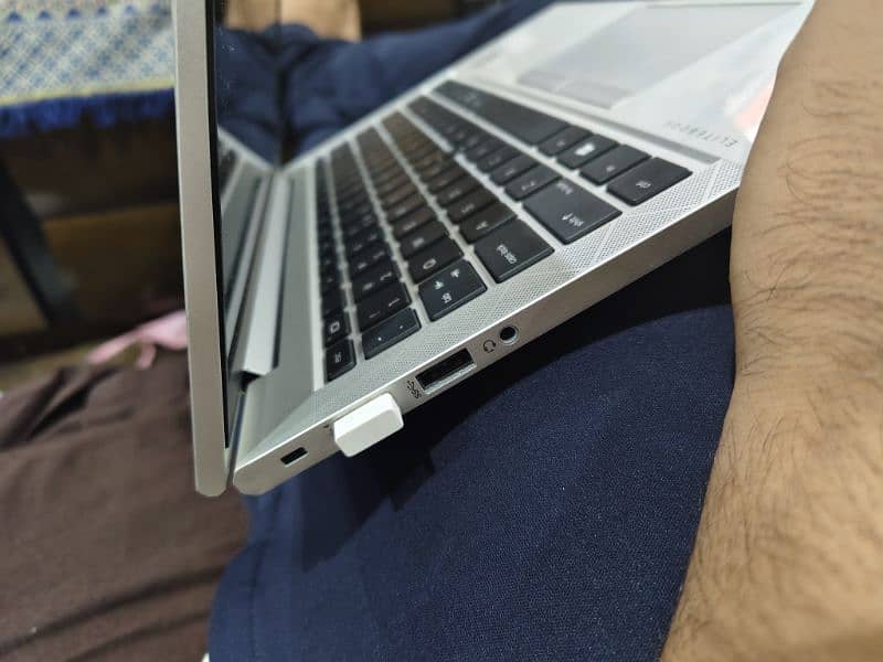 HP elitebook G7 10 generation 16gb ram 10/10 condition 3