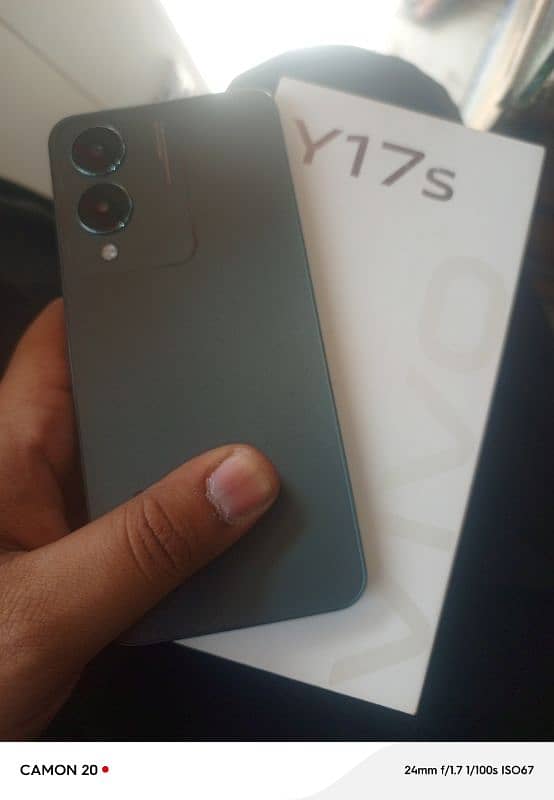 vivo y17s 6+6=128 GB non pta sodia Arab ka phone hai 0