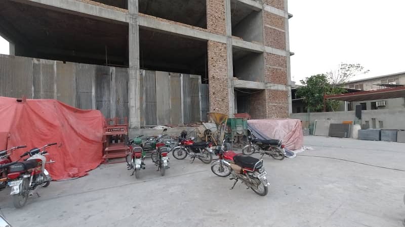Prime Location 28000 Square Feet Warehouse For rent In I-9/3 Islamabad In Only Rs. 8400000 3