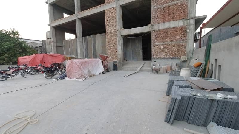 Prime Location 28000 Square Feet Warehouse For rent In I-9/3 Islamabad In Only Rs. 8400000 4