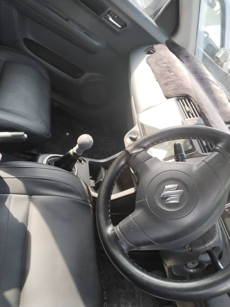 Suzuki Swift 2011 3