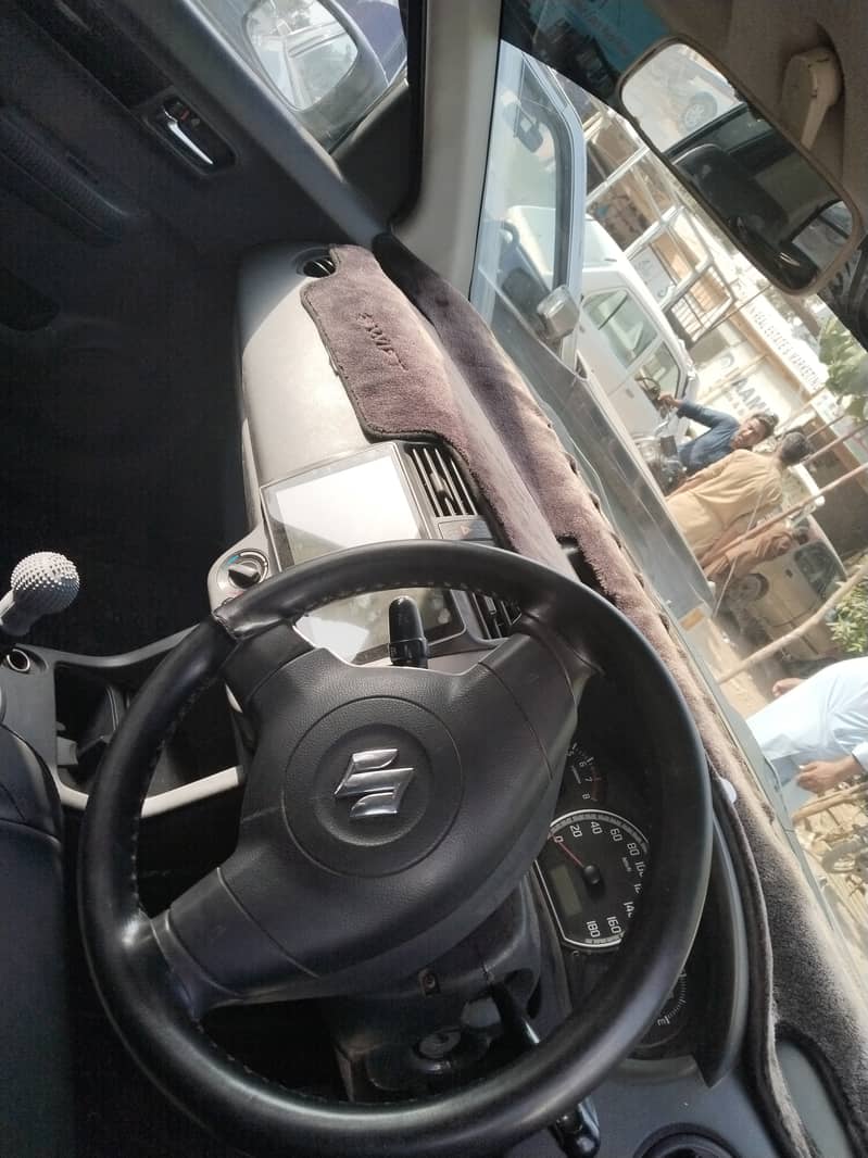 Suzuki Swift 2011 4