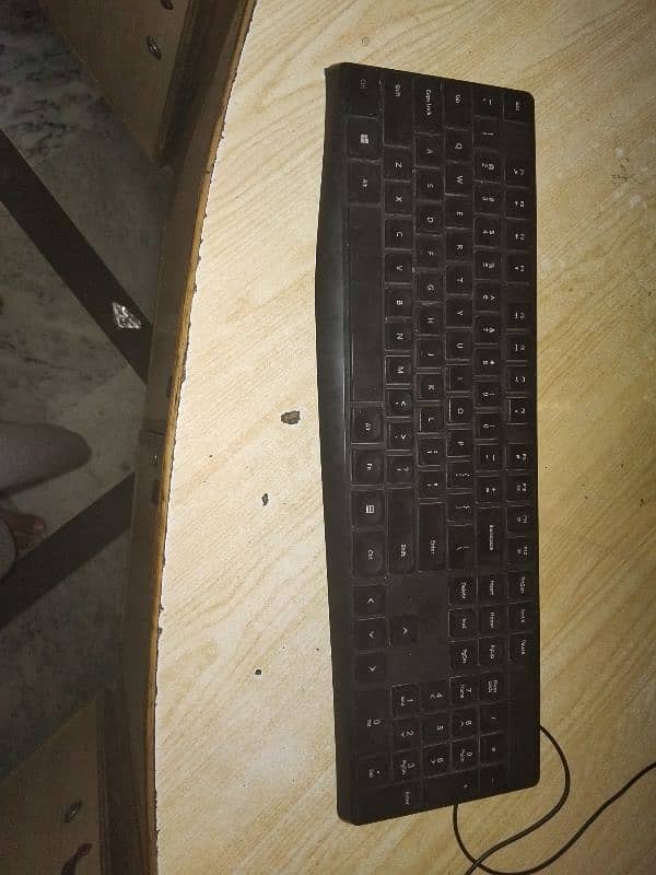 Desktop computer and led for sale 2